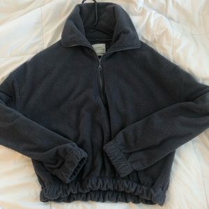 urban outfitters cropped gray quarter zip fleece!